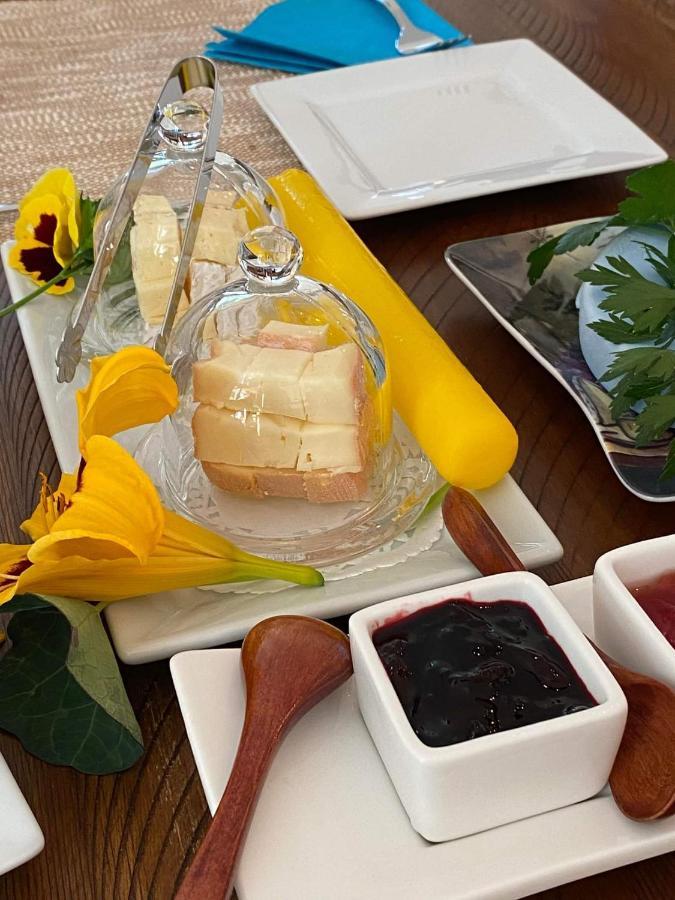 Couette-café Maison De L'anse Aux Oies / *